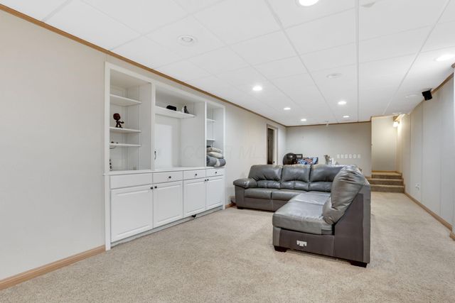 10 Buckeye Boulevard, Pataskala, OH 43062