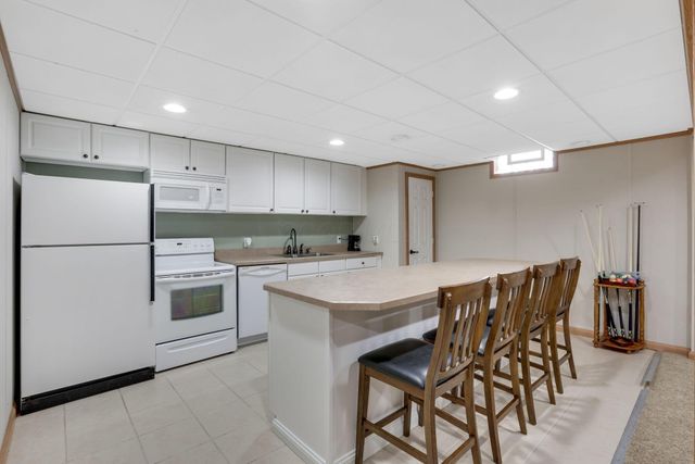 10 Buckeye Boulevard, Pataskala, OH 43062