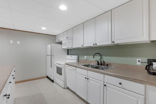 10 Buckeye Boulevard, Pataskala, OH 43062