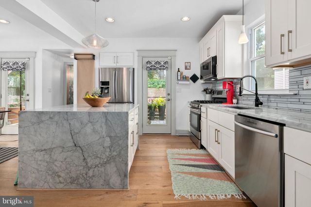 3210 CENTRAL AVE NE, Washington, DC 20018