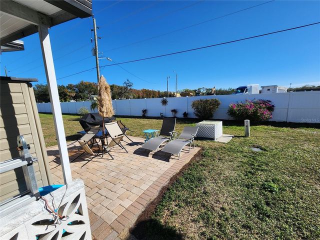 808 53RD AVENUE E 22, Bradenton, FL 34203