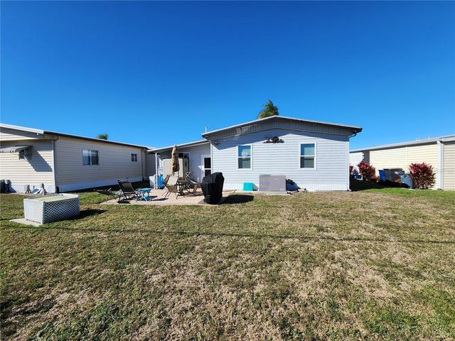 808 53RD AVENUE E 22, Bradenton, FL 34203