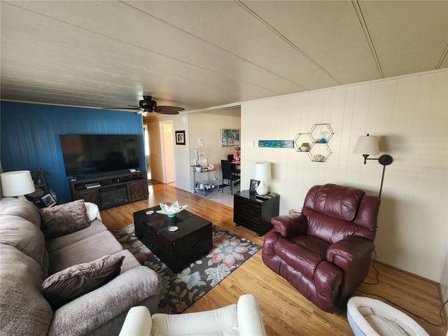 808 53RD AVENUE E 22, Bradenton, FL 34203