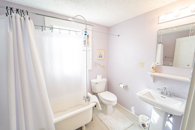 900 W West Walker, Breckenridge, TX 76424