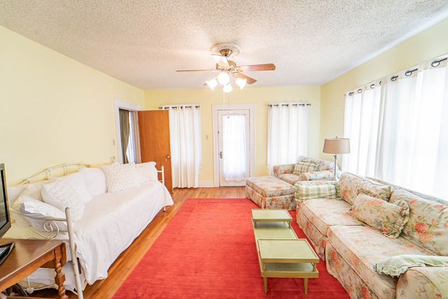 900 W West Walker, Breckenridge, TX 76424