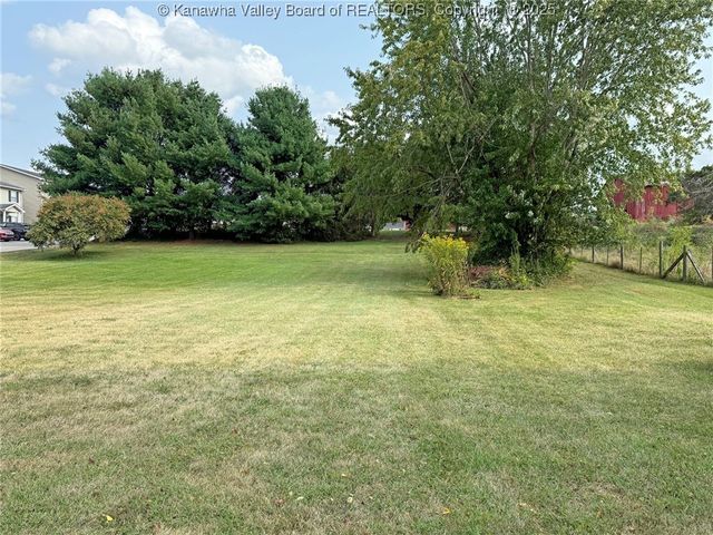 26 Winfield Avenue, Winfield, WV 25213