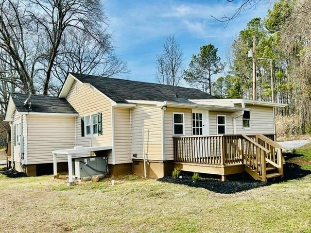 416 Wood Road, Taylors, SC 29687