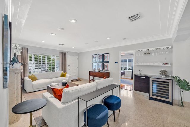 5915 La Gorce Dr, Miami Beach, FL 33140