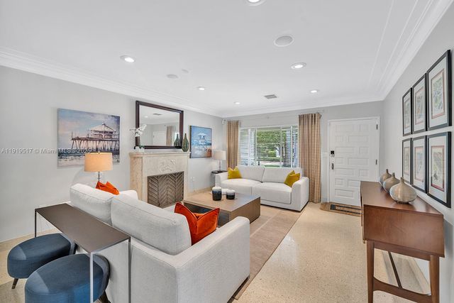 5915 La Gorce Dr, Miami Beach, FL 33140