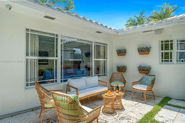 5915 La Gorce Dr, Miami Beach, FL 33140