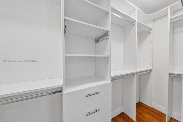 5915 La Gorce Dr, Miami Beach, FL 33140