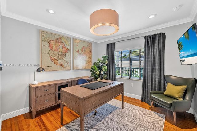 5915 La Gorce Dr, Miami Beach, FL 33140