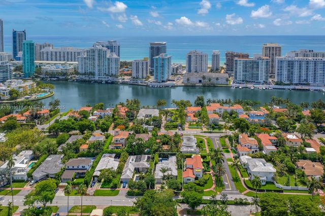 5915 La Gorce Dr, Miami Beach, FL 33140