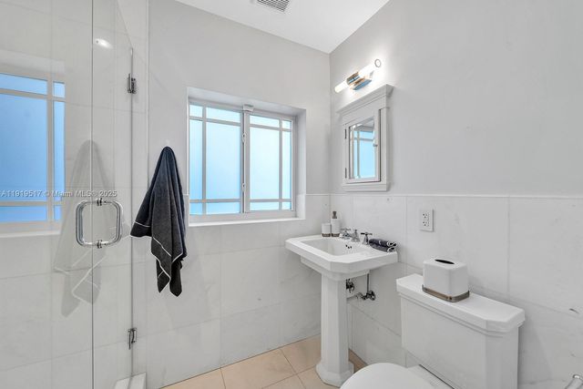 5915 La Gorce Dr, Miami Beach, FL 33140