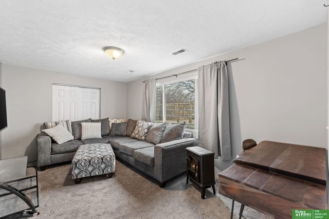 5805 Ohio Street, Omaha, NE 68104