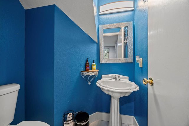 908 Tayside DR, Pflugerville, TX 78660