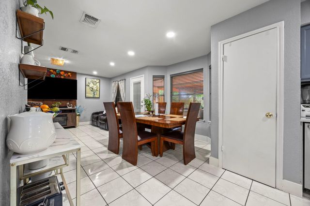908 Tayside DR, Pflugerville, TX 78660