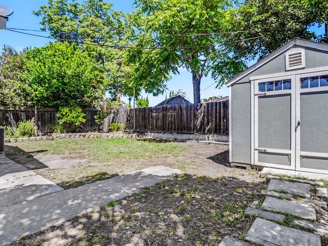 2042 Panama Avenue, San Jose, CA 95122
