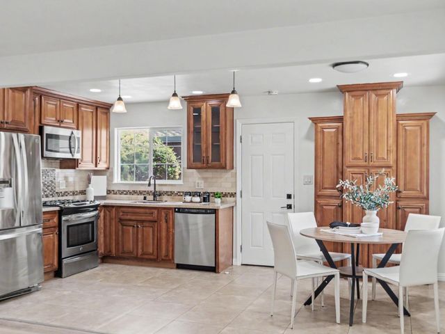 2042 Panama Avenue, San Jose, CA 95122