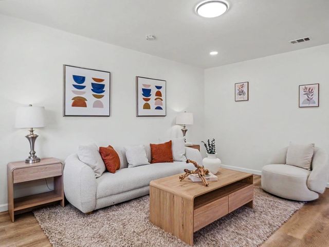 2042 Panama Avenue, San Jose, CA 95122