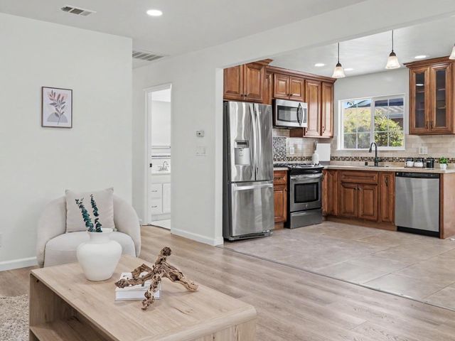 2042 Panama Avenue, San Jose, CA 95122