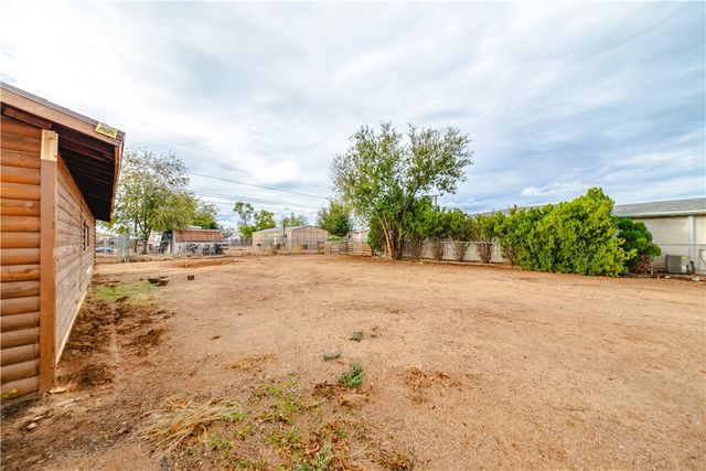 3710 E Shaeffer Avenue, Kingman, AZ 86409