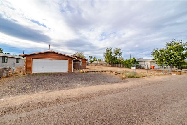 3710 E Shaeffer Avenue, Kingman, AZ 86409