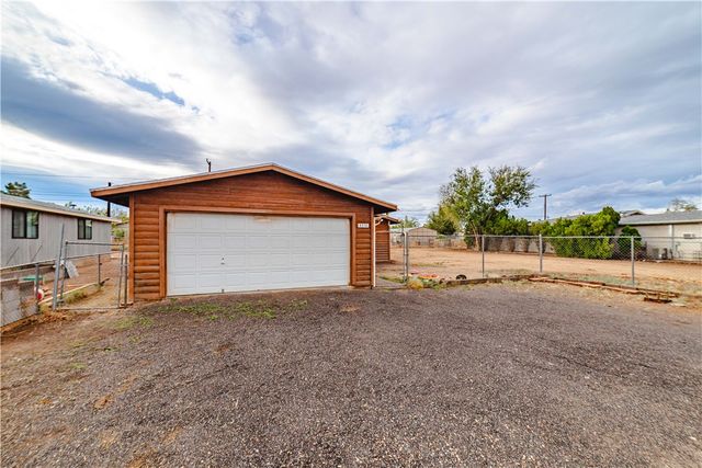 3710 E Shaeffer Avenue, Kingman, AZ 86409