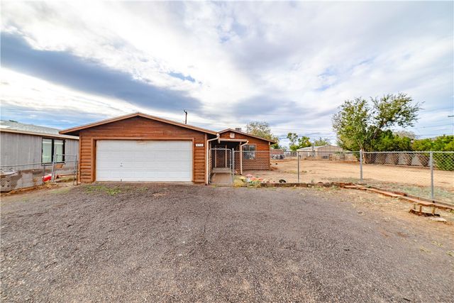 3710 E Shaeffer Avenue, Kingman, AZ 86409