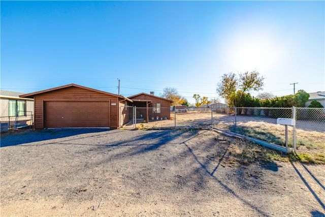 3710 E Shaeffer Avenue, Kingman, AZ 86409