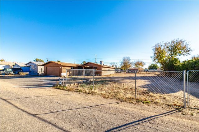 3710 E Shaeffer Avenue, Kingman, AZ 86409