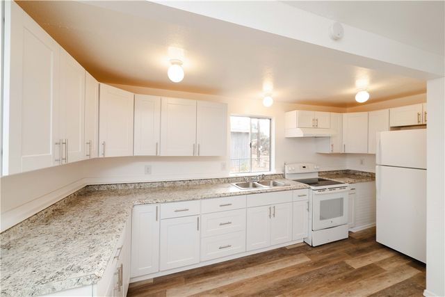 3710 E Shaeffer Avenue, Kingman, AZ 86409