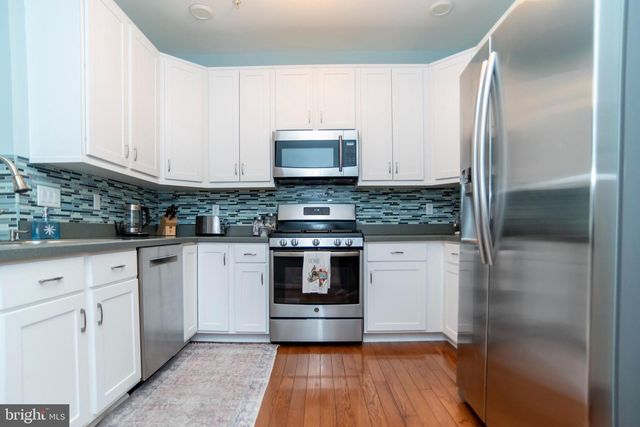 405 HOMESTEAD CIR, Warrington, PA 18976