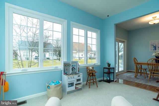 405 HOMESTEAD CIR, Warrington, PA 18976