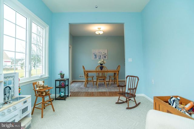 405 HOMESTEAD CIR, Warrington, PA 18976