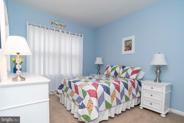 405 HOMESTEAD CIR, Warrington, PA 18976