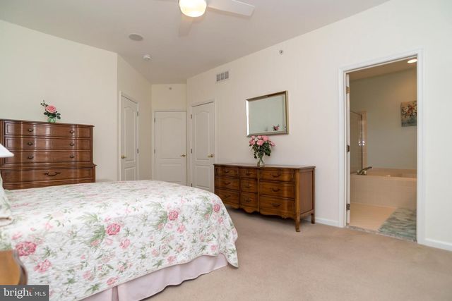 405 HOMESTEAD CIR, Warrington, PA 18976