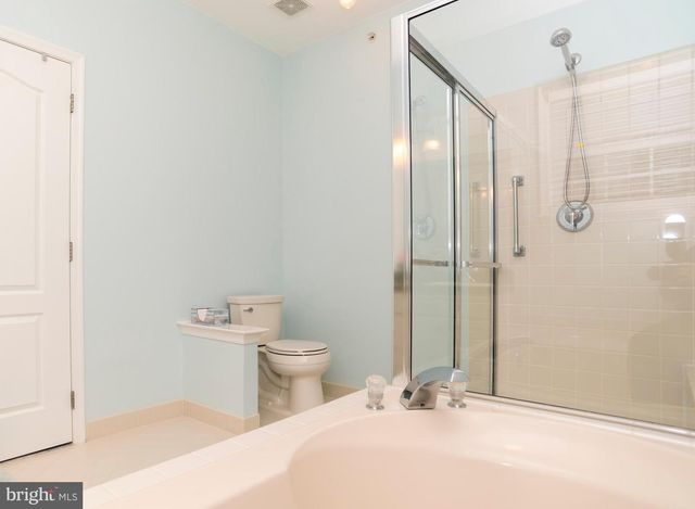 405 HOMESTEAD CIR, Warrington, PA 18976