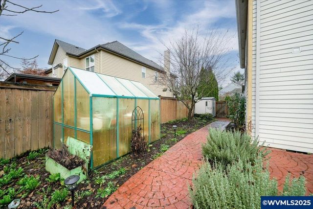 2328 NW Violet Av, Albany, OR 97321