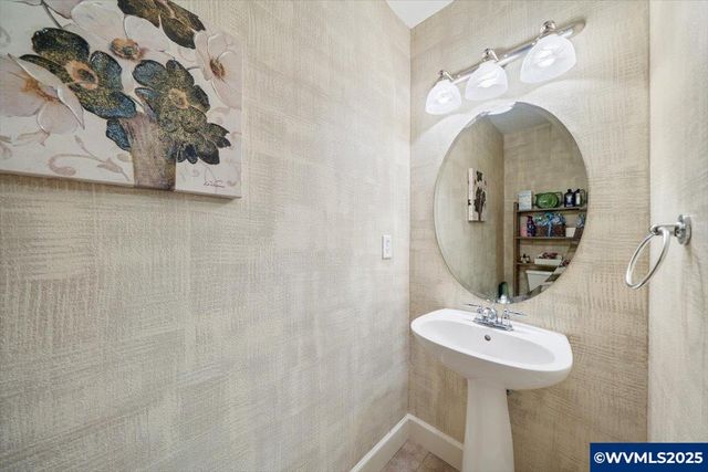 2328 NW Violet Av, Albany, OR 97321