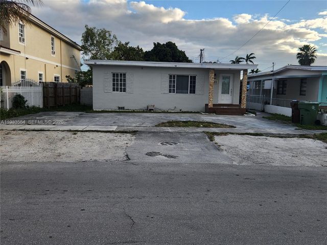 342 E 46th St 2, Hialeah, FL 33013
