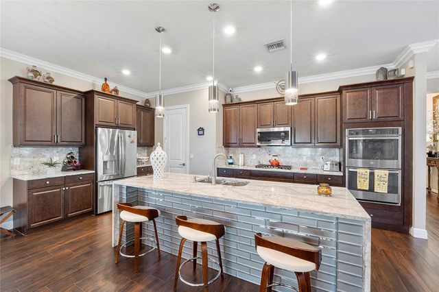 12155 S Baypoint Cir, Parkland, FL 33076