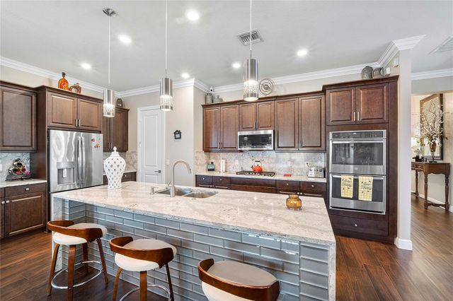 12155 S Baypoint Cir, Parkland, FL 33076