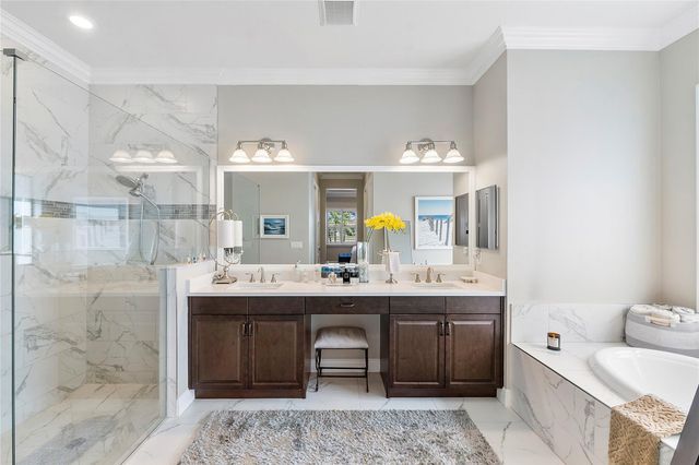 12155 S Baypoint Cir, Parkland, FL 33076