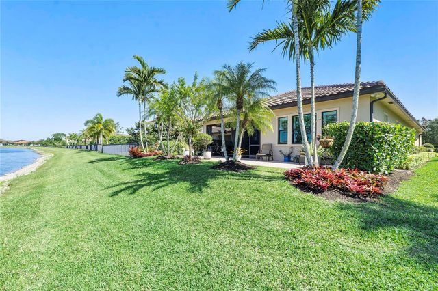 12155 S Baypoint Cir, Parkland, FL 33076