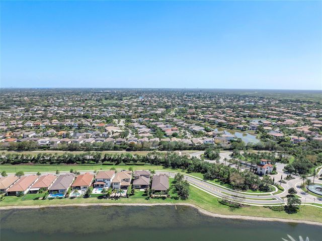 12155 S Baypoint Cir, Parkland, FL 33076