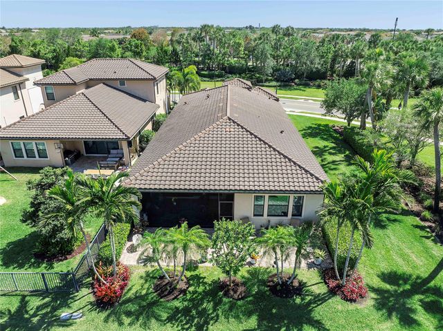 12155 S Baypoint Cir, Parkland, FL 33076