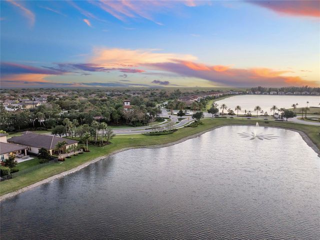 12155 S Baypoint Cir, Parkland, FL 33076
