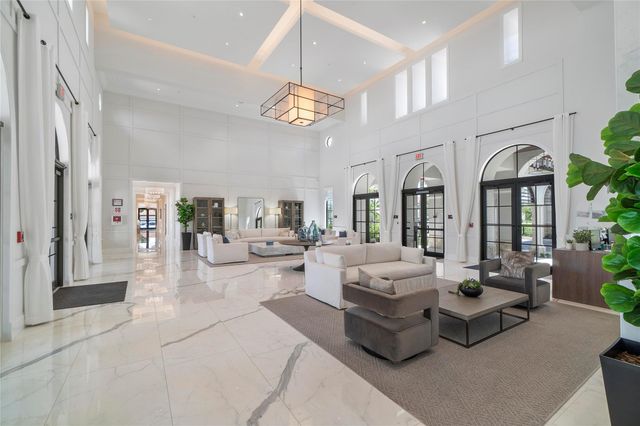 12155 S Baypoint Cir, Parkland, FL 33076