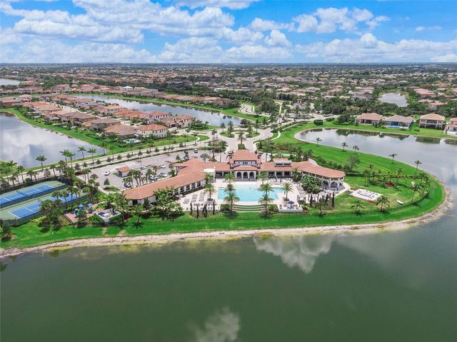 12155 S Baypoint Cir, Parkland, FL 33076